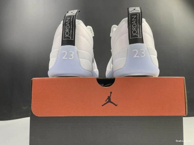 One Kick DB0733-190 (2021) 12 EASTER JORDAN LOW RETRO AIR 0709